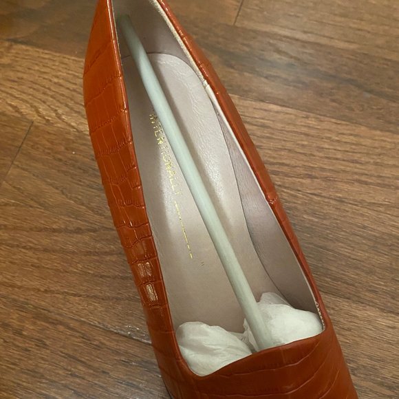 INTENTIONALLY BLANK Peptalk Croc Embossed Leather Pump - Picture 7 of 7